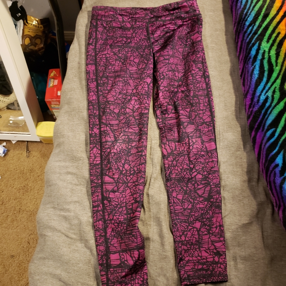 Athletic leggings